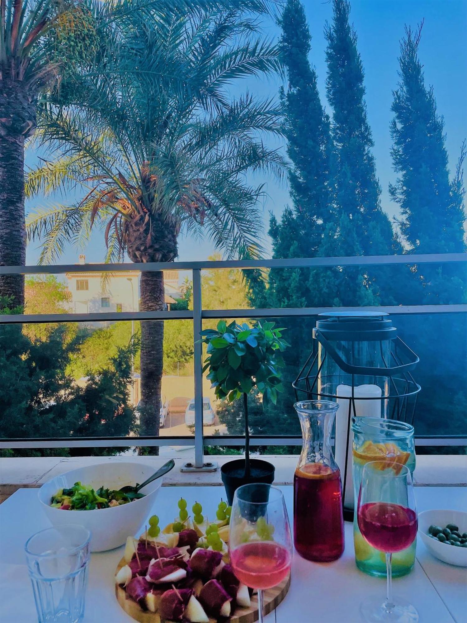 Klimatyczny Loft I Egzotyczny Basen Lägenhet Benalmádena Exteriör bild